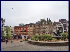 Victoria Square 04